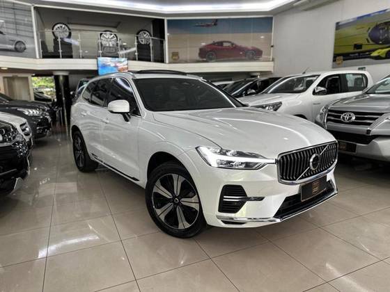 VOLVO XC60 2.0 T8 RECHARGE PLUS AWD GEARTRONIC